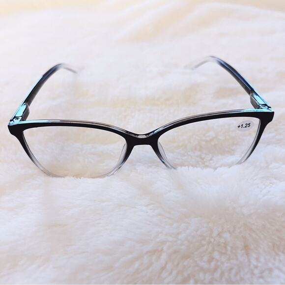 Emma Clear & Black Two Tone Reader Glasses - Picture 4 of 14